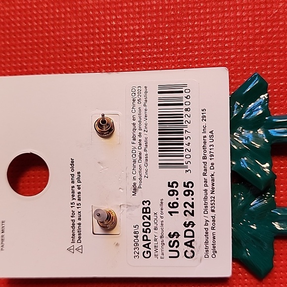 Green Christmas Tree Earrings - Picture 2 of 3